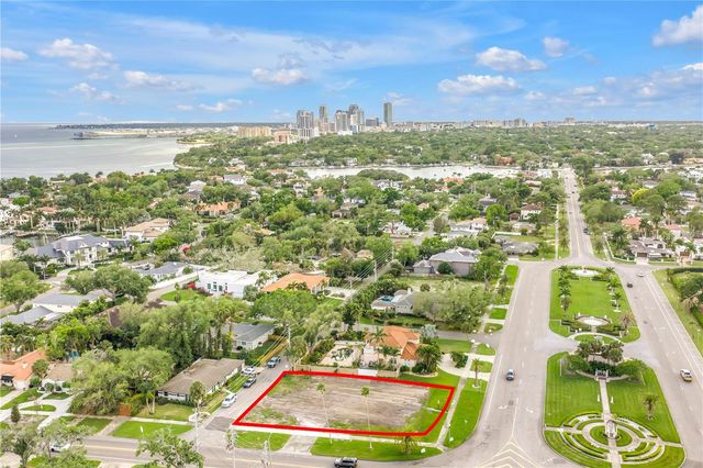 515 SNELL ISLE BOULEVARD NE, St Petersburg, FL 33704