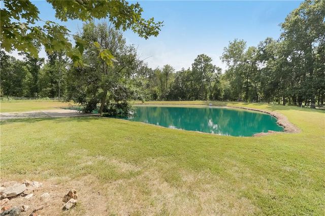 28605 E 239th Street, Harrisonville, MO 64701