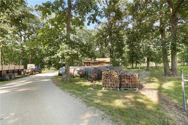 28605 E 239th Street, Harrisonville, MO 64701