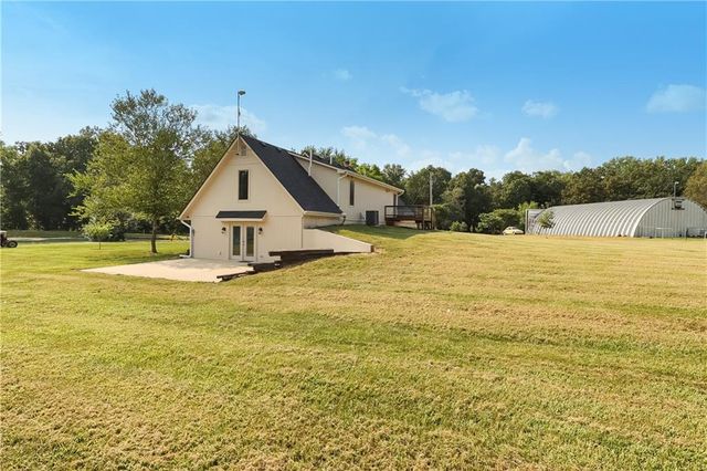 28605 E 239th Street, Harrisonville, MO 64701