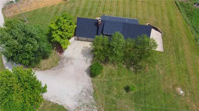 28605 E 239th Street, Harrisonville, MO 64701