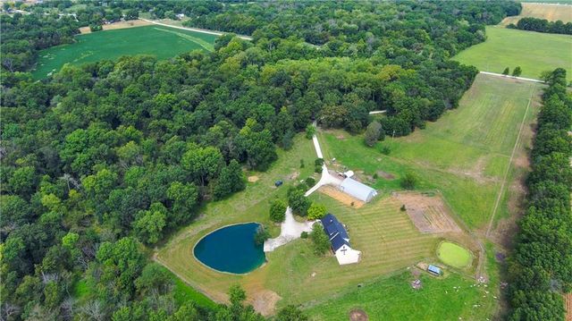 28605 E 239th Street, Harrisonville, MO 64701