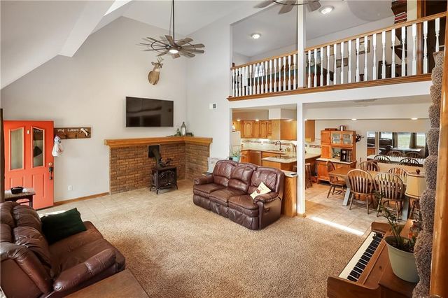 28605 E 239th Street, Harrisonville, MO 64701