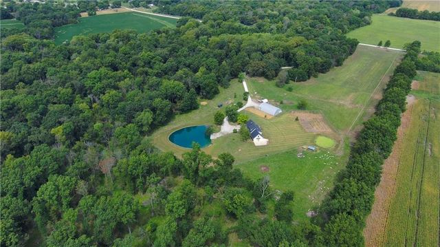 28605 E 239th Street, Harrisonville, MO 64701