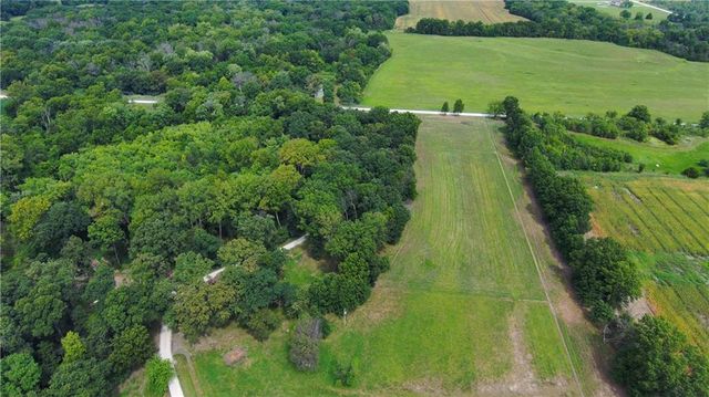 28605 E 239th Street, Harrisonville, MO 64701