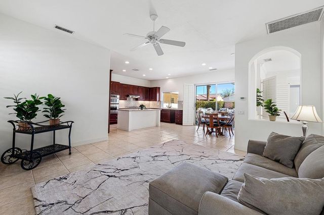 77 Clavel Court, Palm Desert, CA 92260