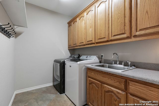 1057 LOMA VERDE DR, New Braunfels, TX 78130