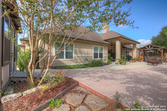 1057 LOMA VERDE DR, New Braunfels, TX 78130