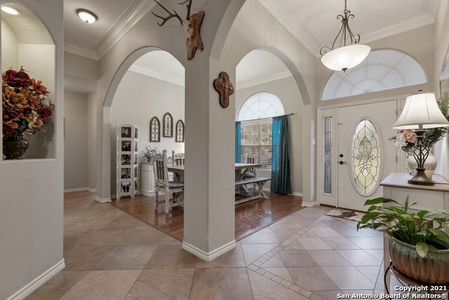 1057 LOMA VERDE DR, New Braunfels, TX 78130