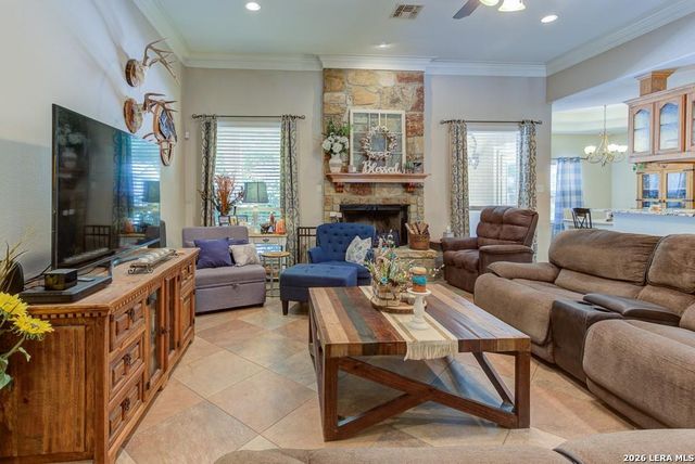 1057 LOMA VERDE DR, New Braunfels, TX 78130