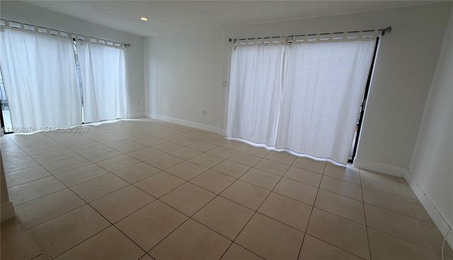 426 NW 134th Ct, Miami, FL 33182