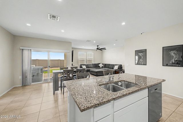 40 S CARLTON Avenue, Casa Grande, AZ 85122