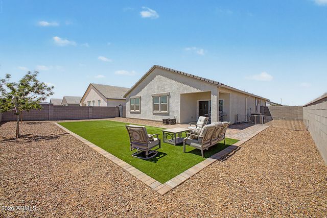 40 S CARLTON Avenue, Casa Grande, AZ 85122
