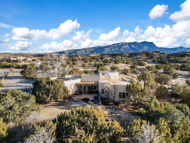 155 Camino Barranca, Placitas, NM 87043