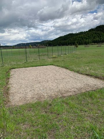 4681 Springdale Hunters Rd, Springdale, WA 99173