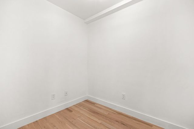 216 Havre St 1, Boston, MA 02128