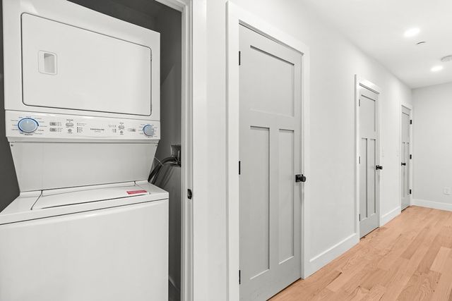 216 Havre St 1, Boston, MA 02128