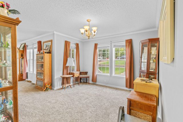 1605 N Main Street, Cassville, MO 65625