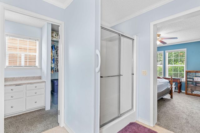 1605 N Main Street, Cassville, MO 65625