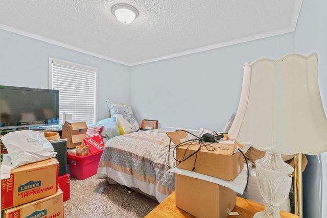 1605 N Main Street, Cassville, MO 65625