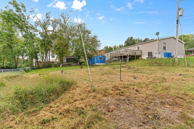 1605 N Main Street, Cassville, MO 65625