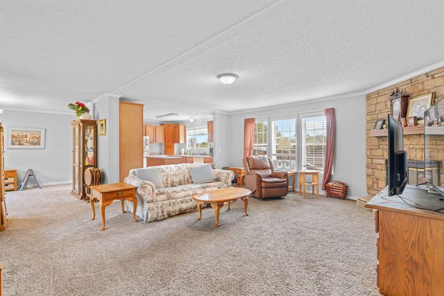 1605 N Main Street, Cassville, MO 65625