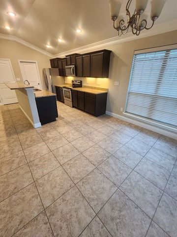 809 Wagner, Midland, TX 79705