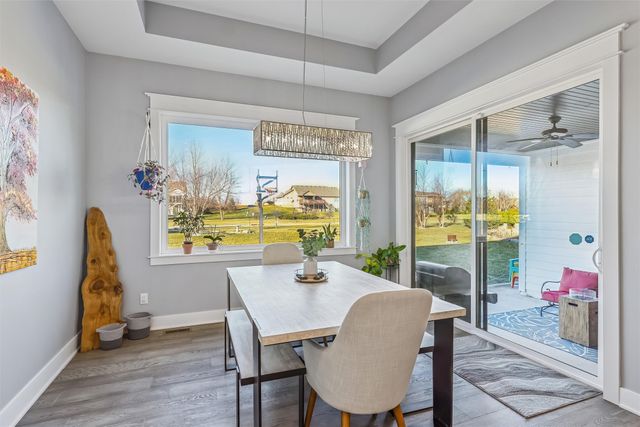 8867 Scarlet Drive, West Des Moines, IA 50266