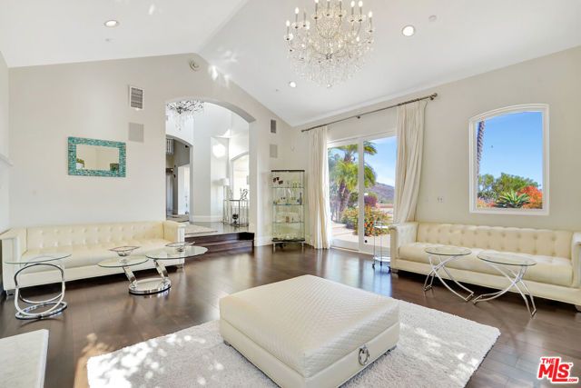 27425 Calicut Road, Malibu, CA 90265