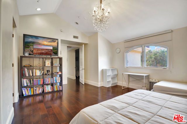 27425 Calicut Road, Malibu, CA 90265