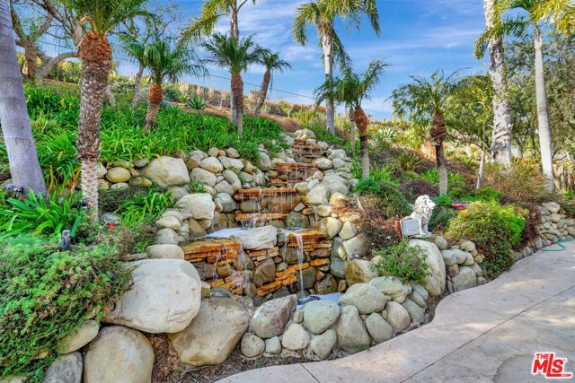 27425 Calicut Road, Malibu, CA 90265
