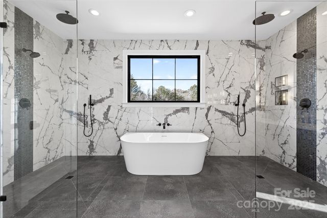 16315 Riverpointe Drive, Charlotte, NC 28278