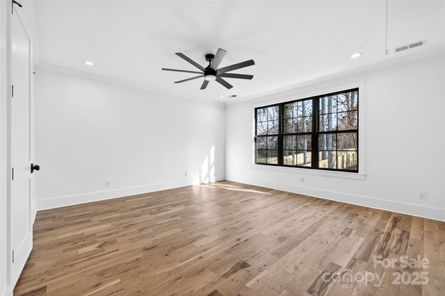 16315 Riverpointe Drive, Charlotte, NC 28278