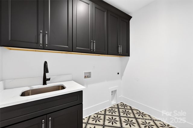 16315 Riverpointe Drive, Charlotte, NC 28278