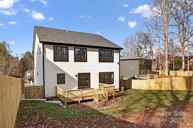 16315 Riverpointe Drive, Charlotte, NC 28278