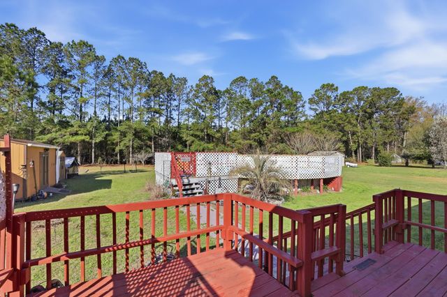 335 Bright Leaf Rd., Loris, SC 29569