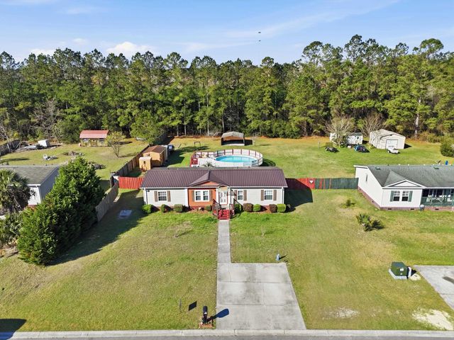 335 Bright Leaf Rd., Loris, SC 29569