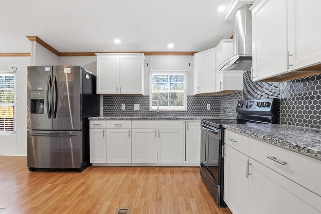 335 Bright Leaf Rd., Loris, SC 29569