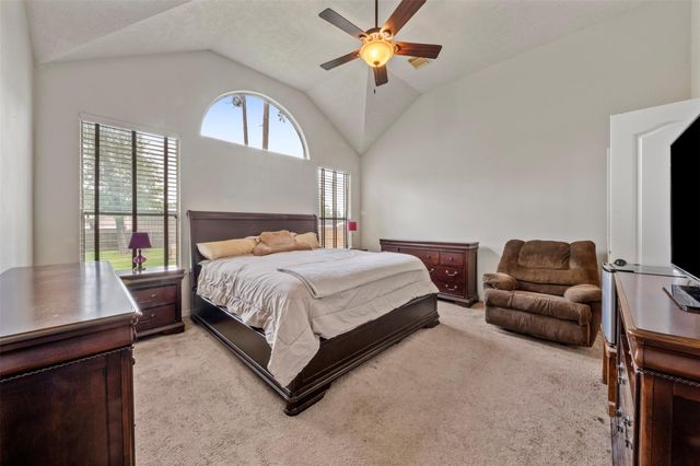 7222 Charred Pine Drive, Magnolia, TX 77354