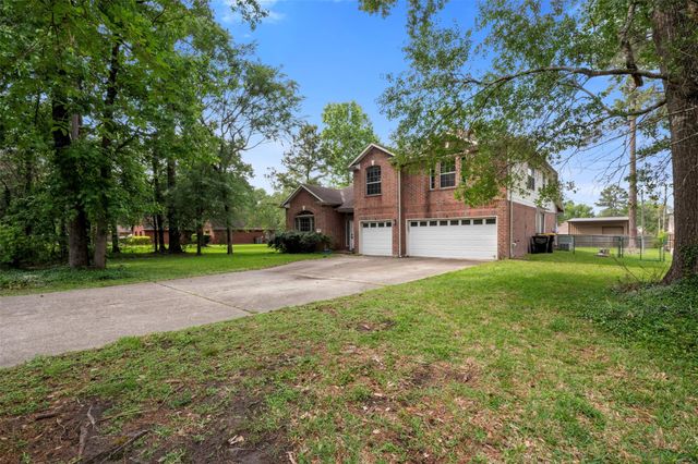 7222 Charred Pine Drive, Magnolia, TX 77354