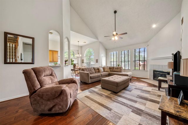 7222 Charred Pine Drive, Magnolia, TX 77354