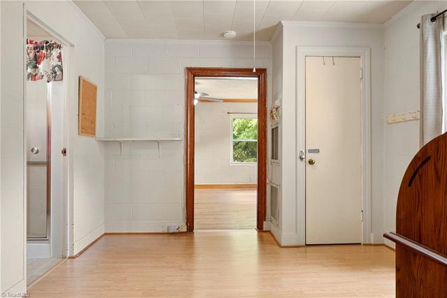 1672 Disher Road, Winston-salem, NC 27107