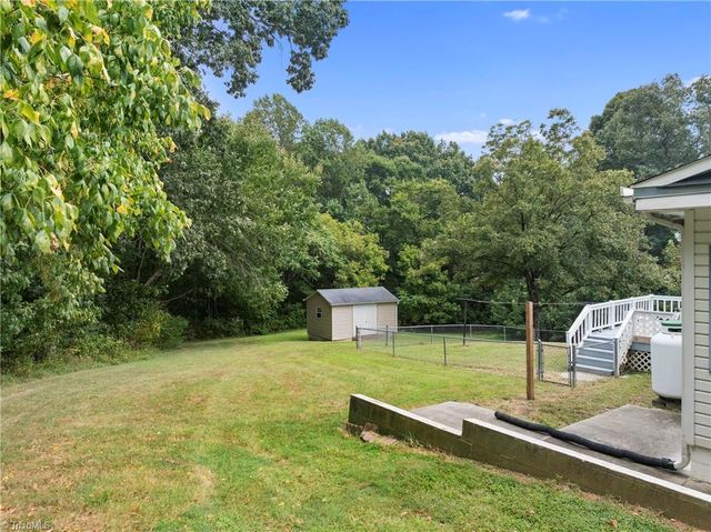 1672 Disher Road, Winston-salem, NC 27107