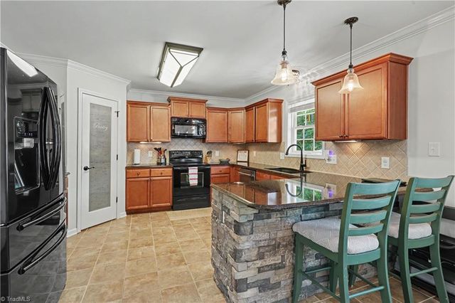 514 Paul Kennedy Road, Thomasville, NC 27360