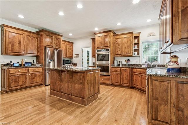 700 Water Fowl DR, Yorktown, VA 23692