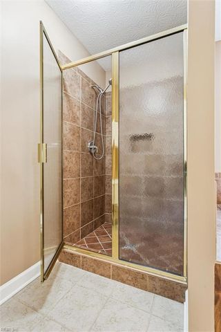 700 Water Fowl DR, Yorktown, VA 23692
