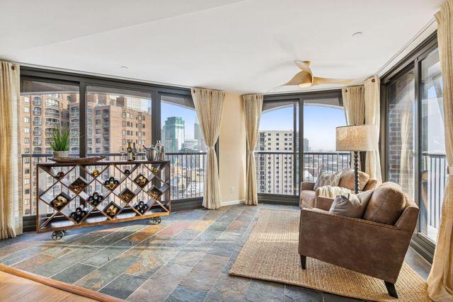 1235 Yale Place 1706, Minneapolis, MN 55403