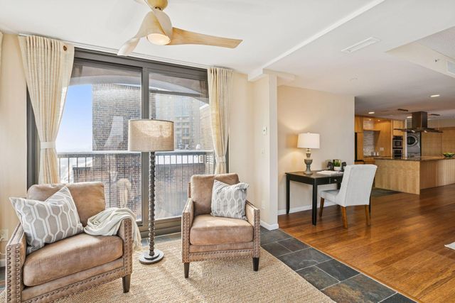 1235 Yale Place 1706, Minneapolis, MN 55403