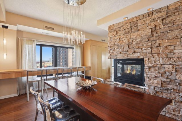 1235 Yale Place 1706, Minneapolis, MN 55403