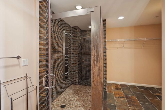 1235 Yale Place 1706, Minneapolis, MN 55403